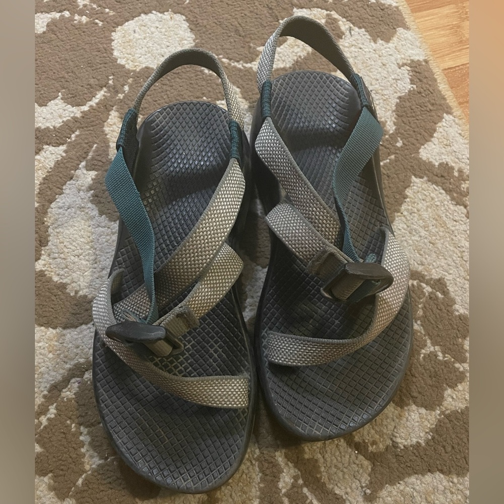 Women’s size 8 z/1 Chaco sandals with Vibram soles